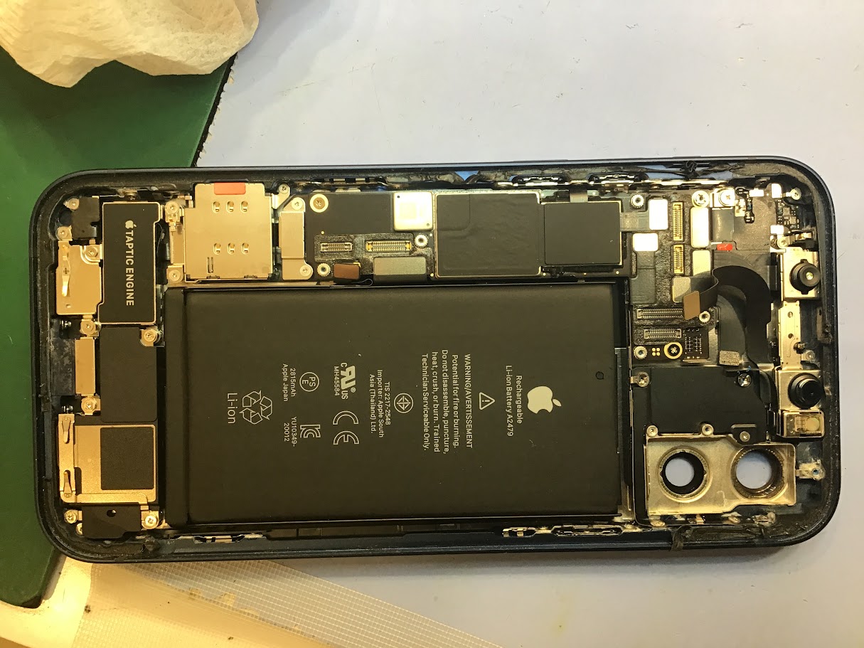 iPhone12のバッテリー交換ならデータそのまま修理可能なスマホ修理工房セレオ甲府店へ！